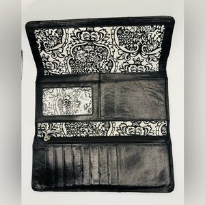 HOBO Black Leather Magnetic Closure Wallet - Clutch